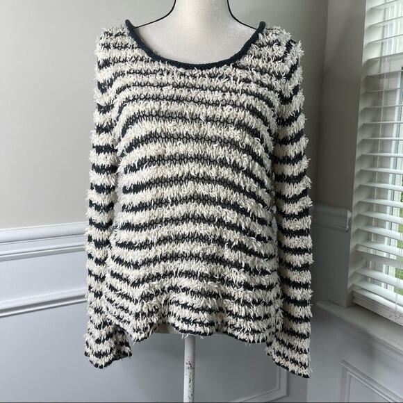 Free‎ People blue striped fuzzy shaggy sweater size medium - Picture 1 of 6